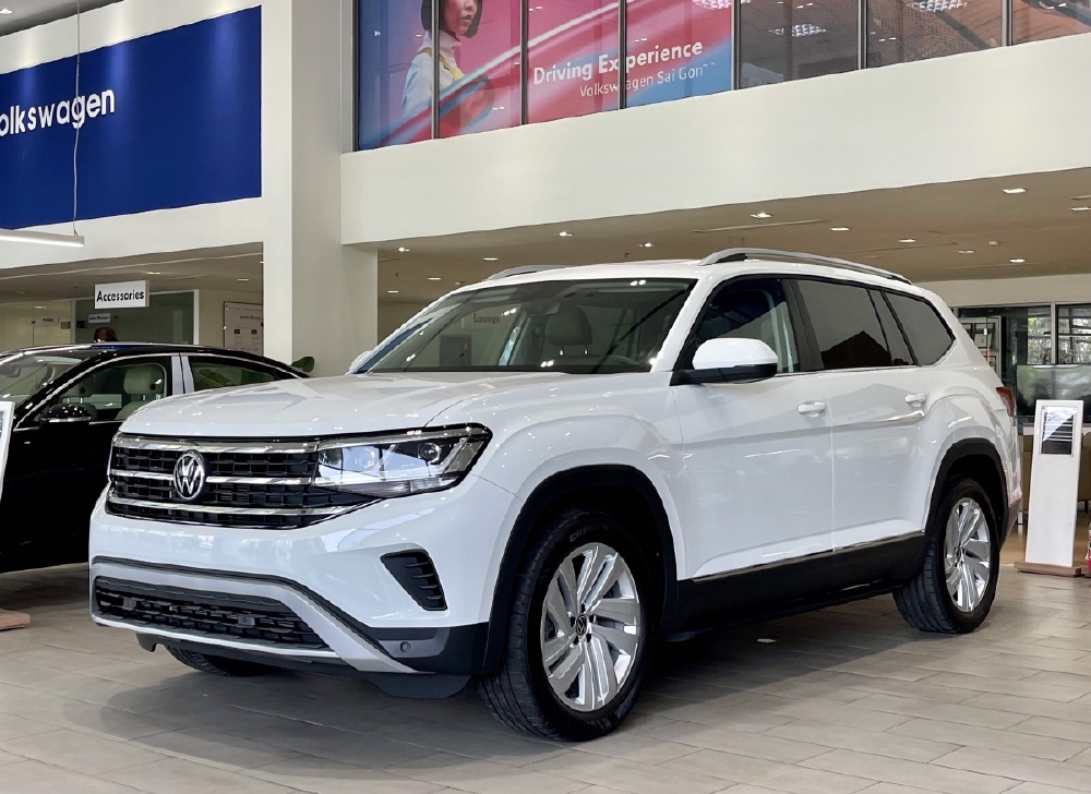 Volkswagen Teramont 2022 màu Trắng - SUV 7 chỗ, KM Tháng 12