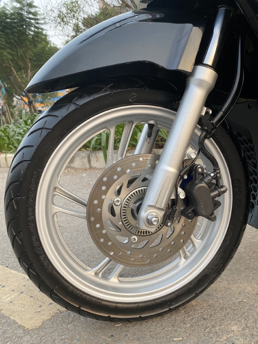 Cần bán SH Việt 150 ABS cuối 2018 màu đen cực đẹp- Biển Vip
