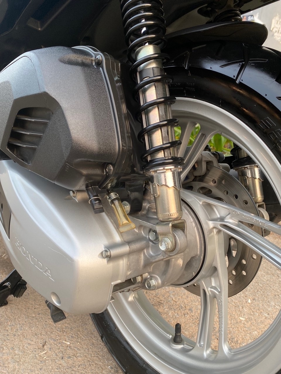 Cần bán SH Việt 150 ABS cuối 2018 màu đen cực đẹp- Biển Vip