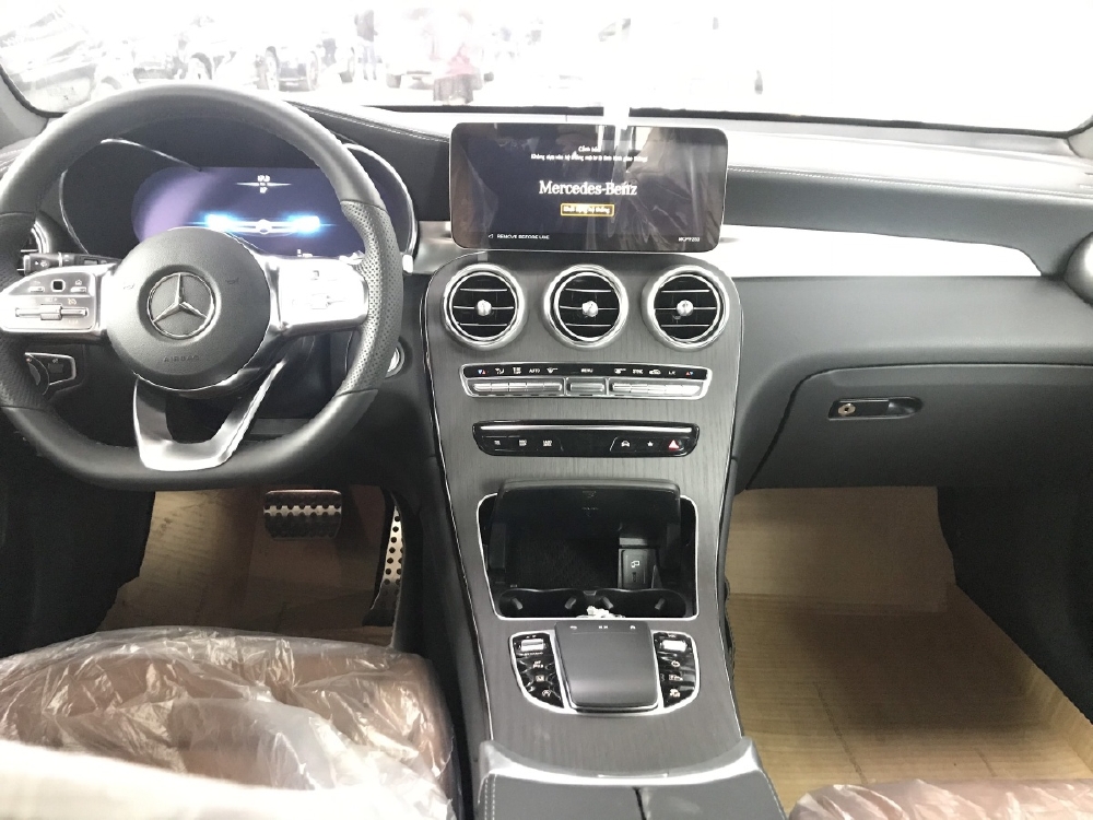 Bán Xe Mercedes-Benz GLC 300 4Matic 2022 Màu Đen Siêu Lướt Như Mới
