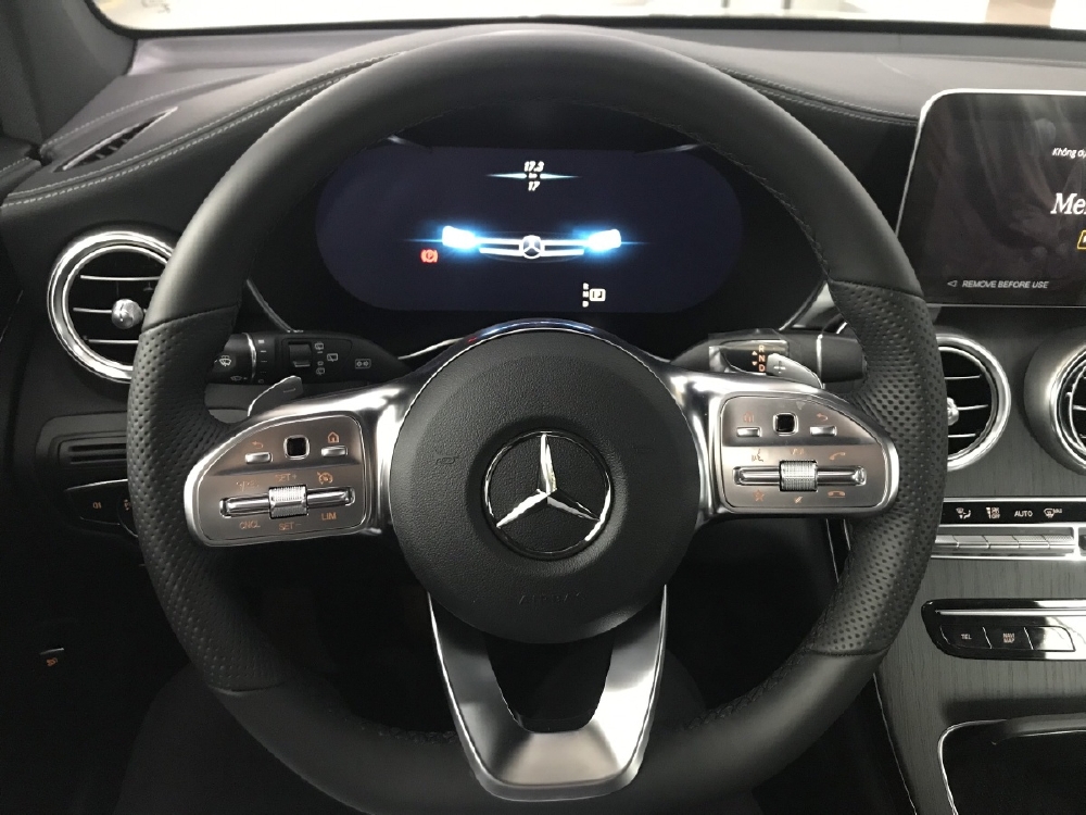 Bán Xe Mercedes-Benz GLC 300 4Matic 2022 Màu Đen Siêu Lướt Như Mới