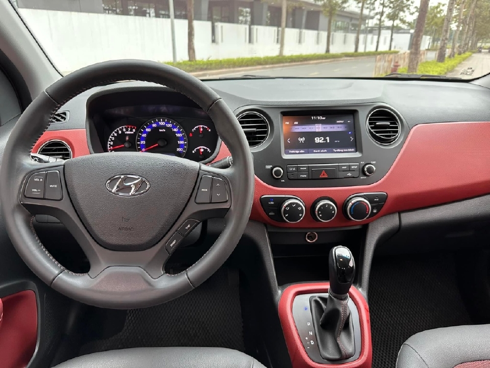 Hyundai i10 1.2 AT sx 2020 mới như 2022.Cam kết chuẩn 15000km bao test