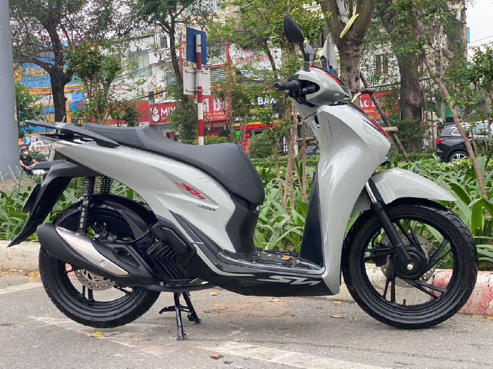 Cần bán SH Việt 150 ABS 2022 bản Sport đặc biệt màu Xám Xi Măng Chất