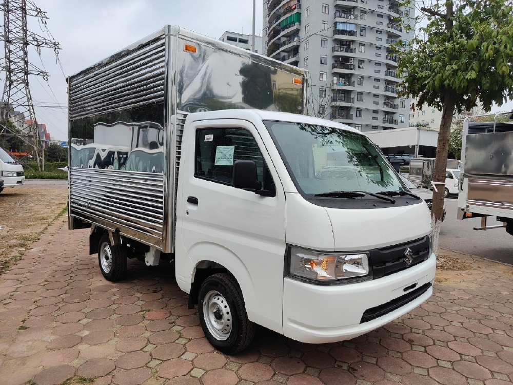 Ảnh bìa của Lưu Minh Tuấn