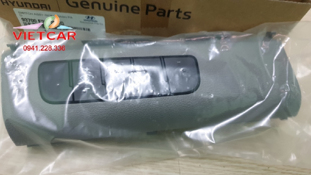 93700F2000PKG  Công tắc trên taplo Hyundai Elantra