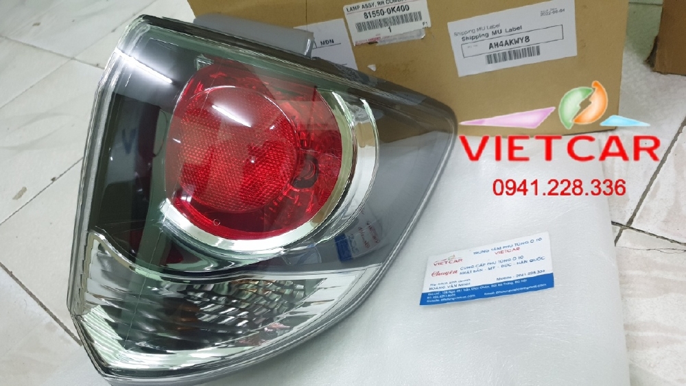 Đèn hậu Fortuner (Nền đen) |81550-0K400