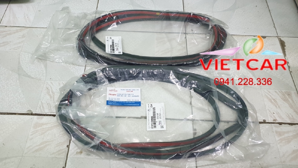 Gioăng cửa Sổ trời (cửa nóc) Hyundai Veloster | 816132V000, 816142V00