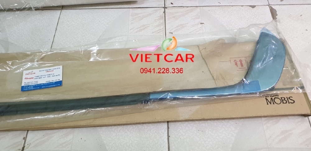 Nẹp chân kính ngoài có mạ Kia Cerato, K3-83210A7010-83220A7010