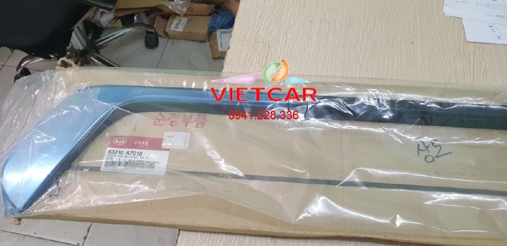 Nẹp chân kính ngoài có mạ Kia Cerato, K3-83210A7010-83220A7010