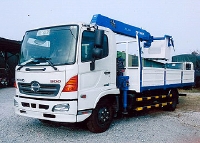 Xe tải 6,4 tấn HINO FC9JJTA EURO4 gắn cẩu 3 tấn 5 đốt TADANO model TM-ZE305 thùng dài 5m | Hỗ trợ vay vốn ngân hàng 90% giá trị xe