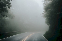 5 sai lầm tai hại tài xế dễ mắc phải khi lái xe trong sương mù 