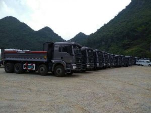 Xe ben shacman 4 chân đời mới 2017 nhập khẩu nguyên chiếc