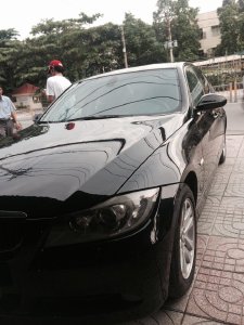 Cần bán xe BMW 320i 2008 số tự động màu đen chính chủ