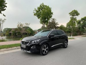 Cần bán xe Peugeot 3008 model 2019 màu đen, odo 19.000 Km