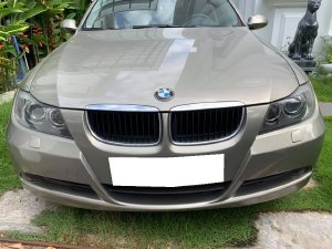 Gia đình cần bán xe Bmw 320i, 2008. số tự động, màu vàng cát