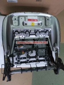 88500A7500 CỤM ĐẾ GHẾ TRƯỚC TRÁI K3/CERATO .Phụ tùng xe k3 chính hãng