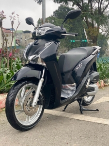 Cần bán SH Việt 150 ABS 2019 màu đen quá mới- Hồ sơ cầm tay bao tên.