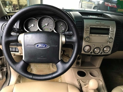 bán xe Ford Everest 2008 máy dầu số sàn