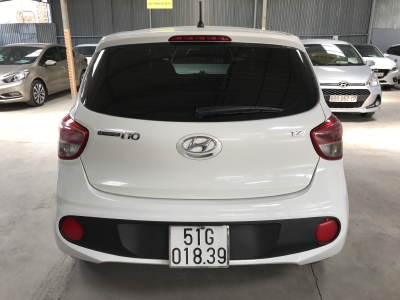 Bán Hyundai Grand i10 1.2MT HB bass màu trắng số sàn sản xuất 2017 biển Sài Gòn đi 30.000km