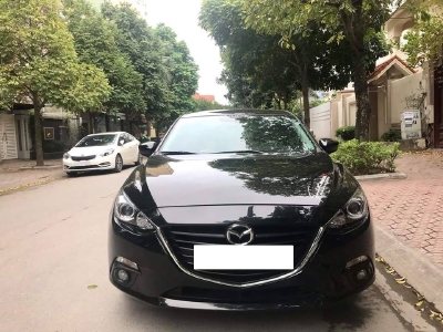 kẹt tiền bán Mazda3, sản xuất 2017, số tự động, màu đen, gia đình ít dùng