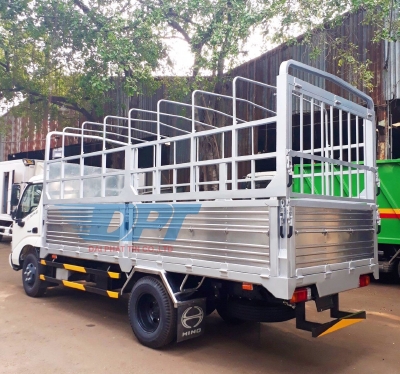 Cần Bán Xe Tải Hino 3.5 Tấn XZU352 Mới 2018