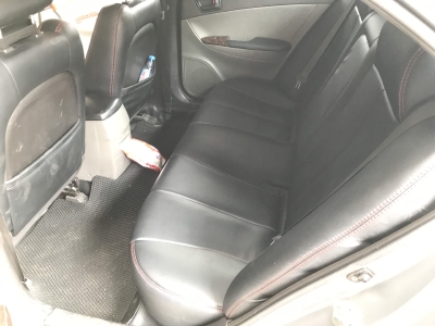 Bán Hyundai Sonata 2.0MT màu bạc số sàn nhập Hàn Quốc 2009 biển Bình Dương xe gia đình