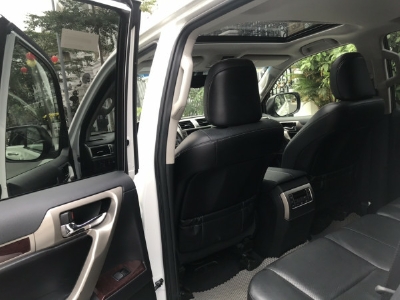 Bán xe Lexus GX460 đời 2016 màu trắng nội thất đen, bstp 1 chủ