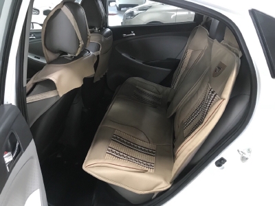 Bán Hyundai Accent Blue 1.4AT sedan màu trắng số tự động nhập Hàn Quốc 2014