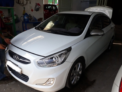 Bán Accent 1.4AT sedan 2014, màu trắng, đúng chất, giá TL, hổ trợ góp