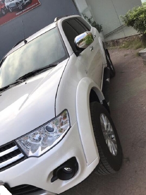 Gia đình cần bán xe Mitsubishi Pajero Sport 2016 số sàn máy dầu
