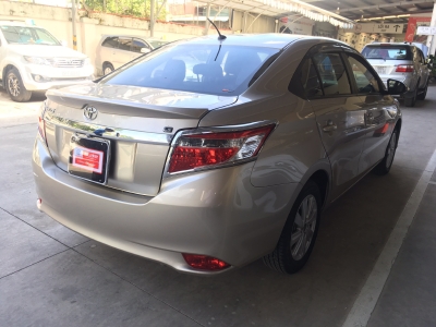 Bán xe Vios G AT đời 2014 , màu nâu vàng , xe đẹp như mới , có hổ trợ trả góp. gọi em để có giá tốt ạ