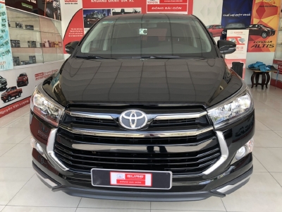 Bán xe Innova Venturer màu đen đời 2018, chạy được 44000km, xe đẹp như mới .có hỗ trợ trả góp nhé