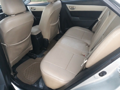 Toyota corolla Altis 1.8MT G 2014 màu bạc