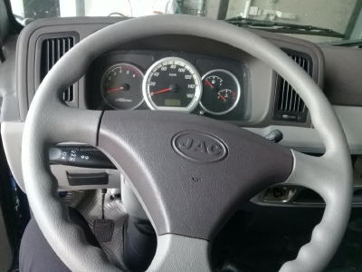 xe tải jac 2 tấn 4 thùng kín 4m3 2017 - 100tr lăn bánh -