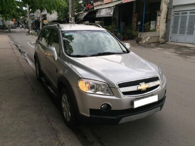 Cần bán xe Chevrolet Captiva 2007 Ltz số tự động màu bạc