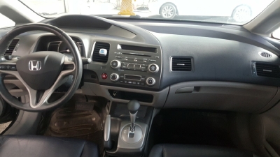 Bán Honda Civic 2.0AT màu xám chuột số tự động sản xuất cuối 2010 biển SG một chủ