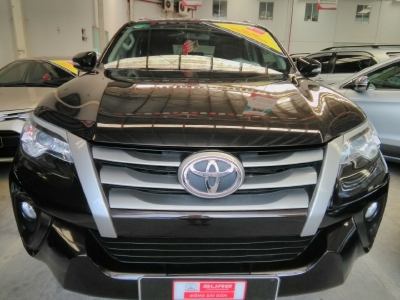 Bán Fortuner đời 2017 màu nâu, số sàn máy dầu. Bao xem xe, giảm 30 triệu