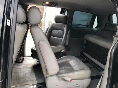 Cần bán xe Kia Canival 2009, số tự động, 7 chỗ, bản Full GS, màu đen