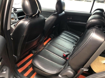 Bán nhanh xe Kia carens 2016 màu đen số sàn 7 chỗ, máy xăng