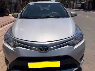 Cần bán gấp xe Vios 2018, số tự động, màu bạc