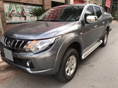 Bán Mitsubishi Triton 2018 tự động máy dầu Xám titan tuyệt đẹp.
