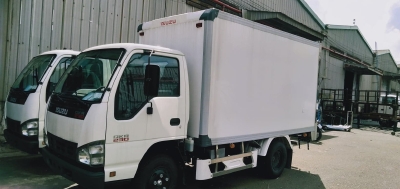 xe tải isuzu qkr230 1 tấn thùng bảo ôn 2019