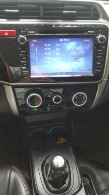 Cần bán HonDa City 1.6MT 2016 màu bạc số sàn biển SG xe đẹp