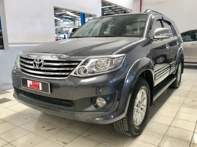 Bán Toyota Fortuner 2.7V máy xăng, số tự động sx 2012