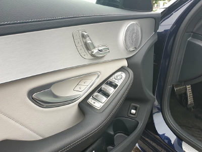 Bán Mercedes C300 AMG 2018 xanh đen cực kỳ sang trọng