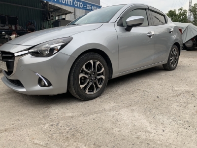 Bán Mazda 2 2017, màu bạc, đúng chất, giá TL, hổ trợ góp