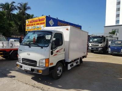 Xe tải thùng kín bửng nâng HYUNDAI N250 tải 1.9 tấn - Trả Góp