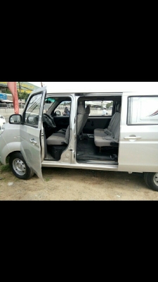 xe bán tải dongben X30 5 chỗ, 2 chỗ 950kg vivu cùng gia đình và chở hàng.