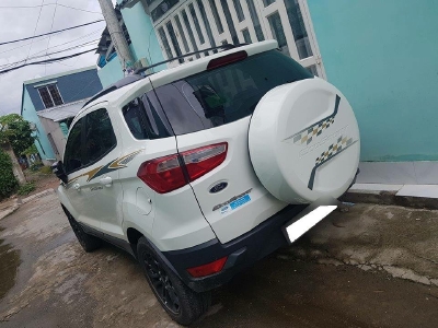 Cần bán xe Ford Ecosport 2017 Titanium số tự động màu trắng,