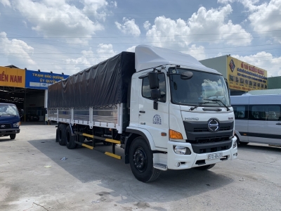 Xe tải HINO 2019 FL 3 chân tải 15 tấn thùng mui bạt dài 9.4m - Trả Góp